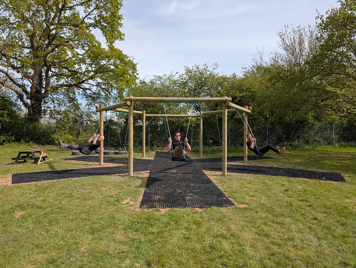 EGY Team on swings